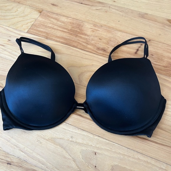 Victoria’s Secret Padded Push-up Convertible Bra - Picture 1 of 7